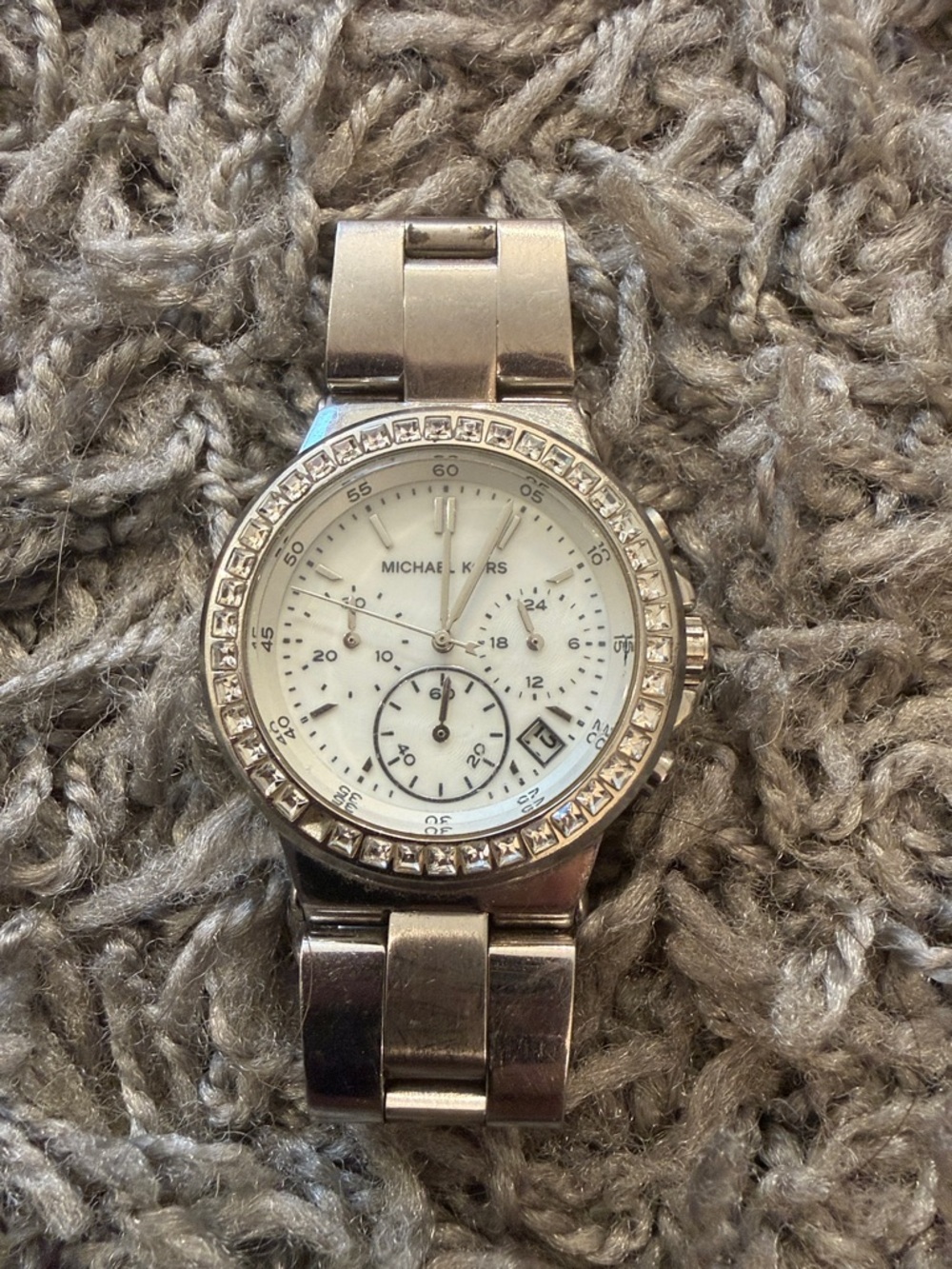Michael Kors Silver and White Crystal-Trim Chronograph Watch - Picture 1 of 9